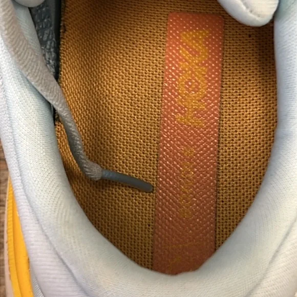 SOLD IN STORE Hoka ONE ONE Bondi 8 “Summer Song” Size 8.5 - Picture 6 of 11